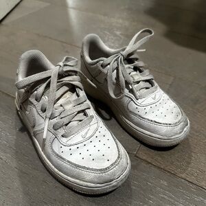 Toddler nikes size 11